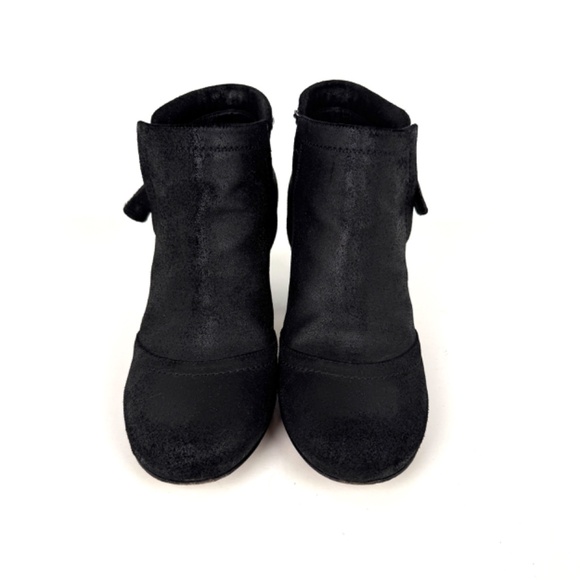 CHANEL 2014 Interlocking CC Chain Logo Black Ankle Booties Boots 38.5 8 - Picture 6 of 14